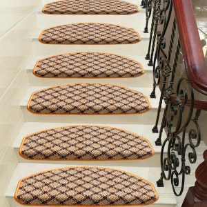 Desenli-Bukle-Kendinden-Yapiskanli-Merdiven-Basamak-Paspasi.jpg Desenli Bukle Kendinden Yapışkanlı Merdiven Basamak Paspası